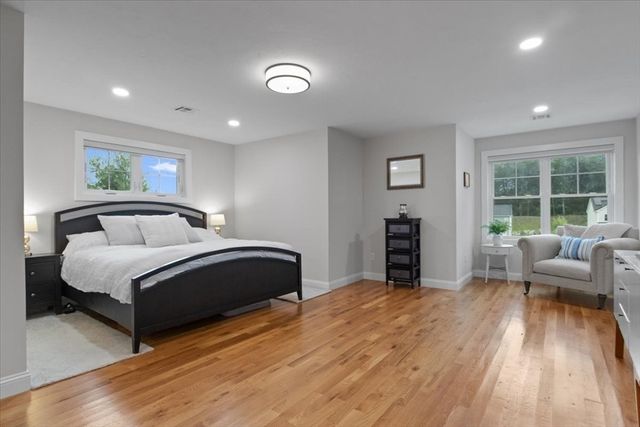 1 Norway Farms Dr, Norfolk, MA 02056