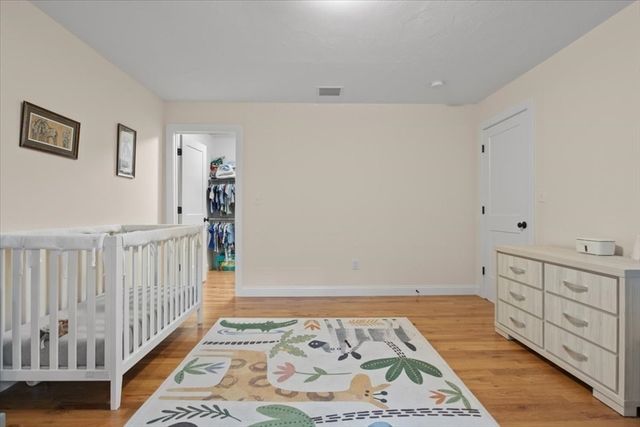 1 Norway Farms Dr, Norfolk, MA 02056