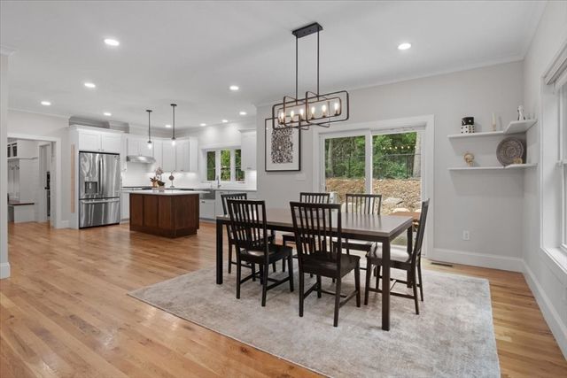 1 Norway Farms Dr, Norfolk, MA 02056