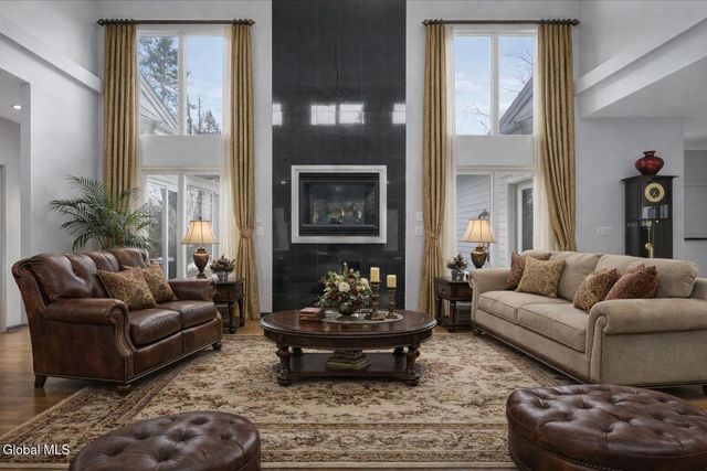 7 Legends Way, Clifton Park, NY 12019