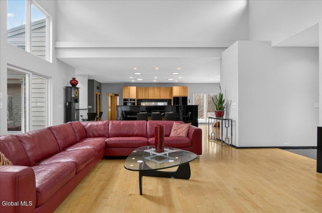 7 Legends Way, Clifton Park, NY 12019