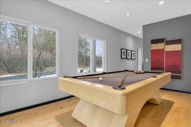 7 Legends Way, Clifton Park, NY 12019