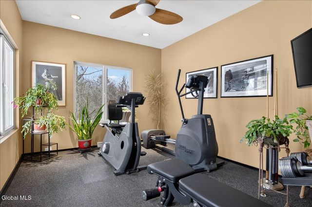 7 Legends Way, Clifton Park, NY 12019