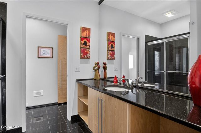 7 Legends Way, Clifton Park, NY 12019