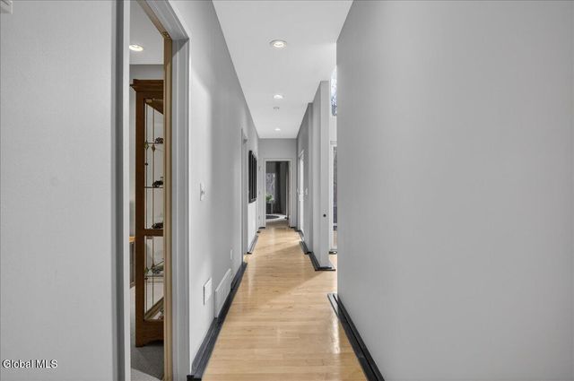 7 Legends Way, Clifton Park, NY 12019