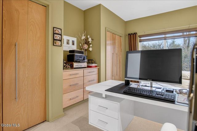 7 Legends Way, Clifton Park, NY 12019