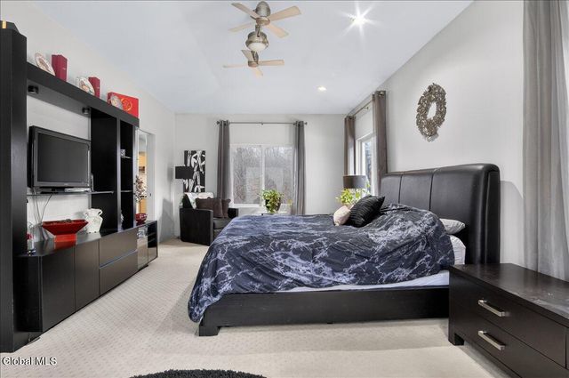 7 Legends Way, Clifton Park, NY 12019