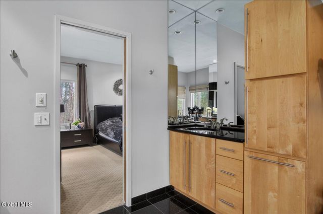 7 Legends Way, Clifton Park, NY 12019