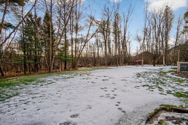 7 Legends Way, Clifton Park, NY 12019