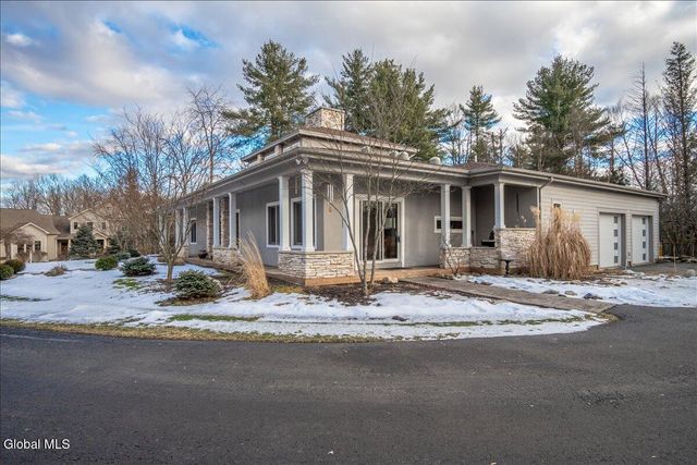 7 Legends Way, Clifton Park, NY 12019