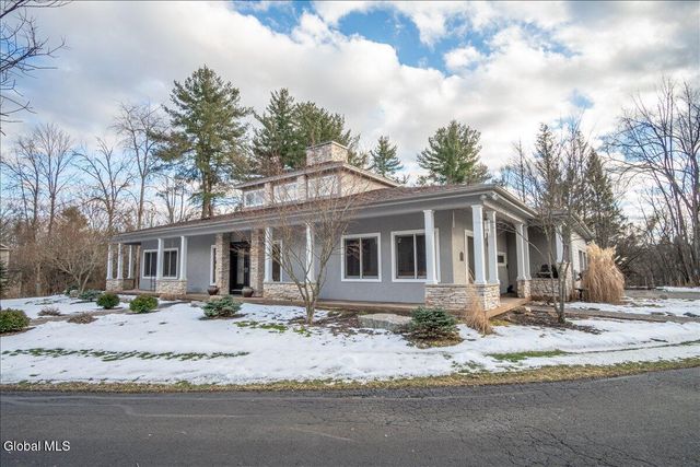 7 Legends Way, Clifton Park, NY 12019