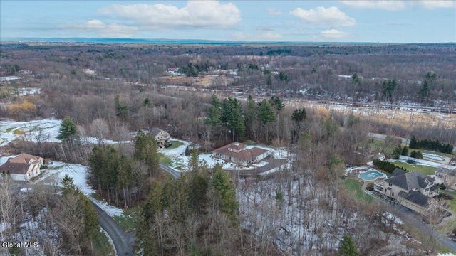 7 Legends Way, Clifton Park, NY 12019