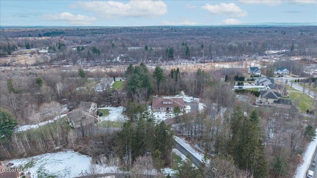 7 Legends Way, Clifton Park, NY 12019