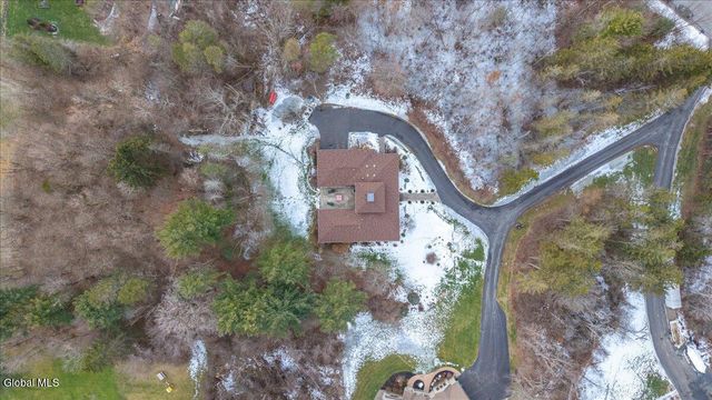 7 Legends Way, Clifton Park, NY 12019