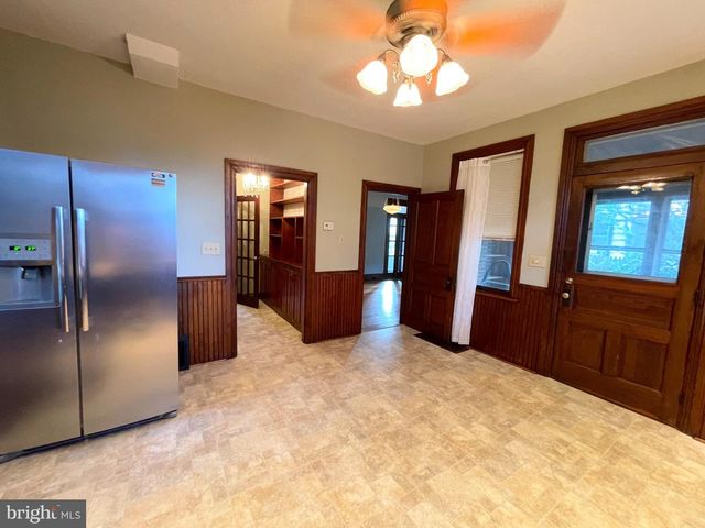 557 NELSON ST, Chambersburg, PA 17201