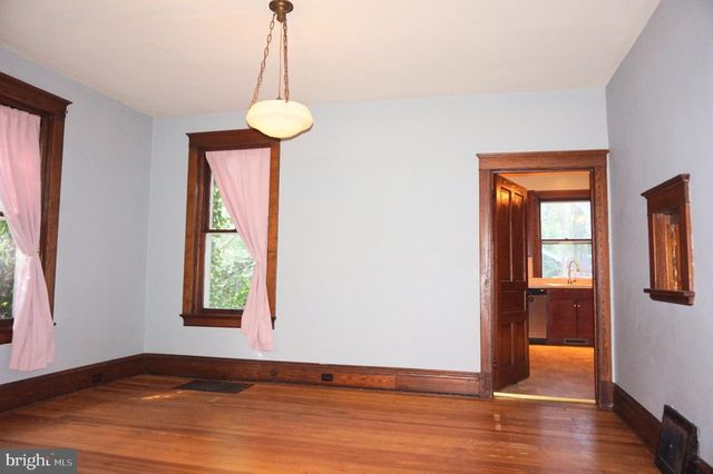 557 NELSON ST, Chambersburg, PA 17201