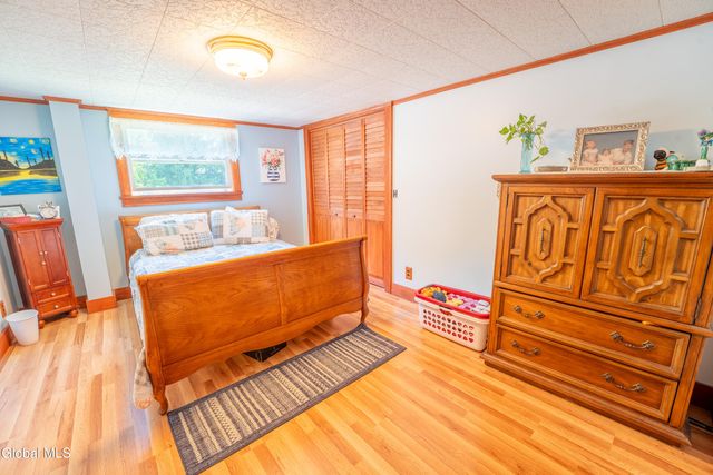 42 Franklin Street, Gloversville, NY 12078