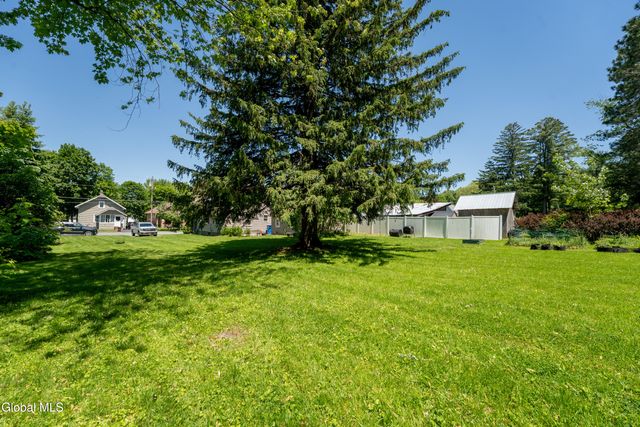 42 Franklin Street, Gloversville, NY 12078