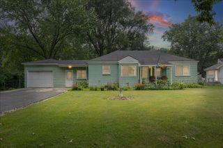 6175 Hatchery Road, Waterford, MI 48329