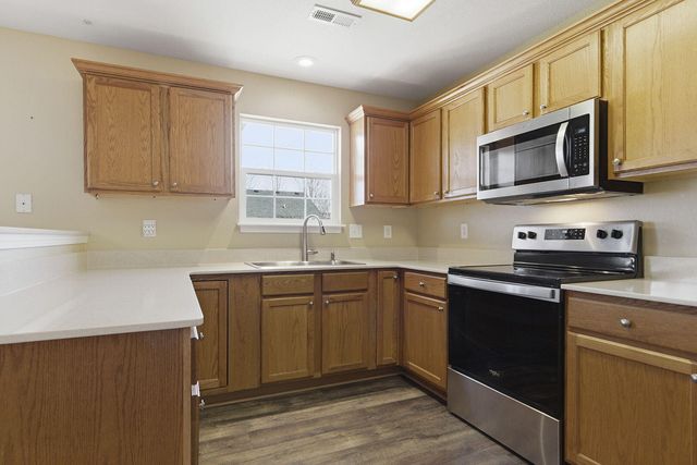 4008 BEECHWOOD DR, Columbia, MO 65202