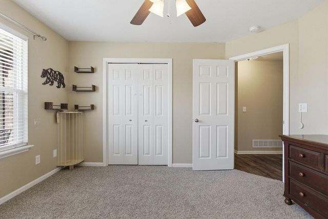 4008 BEECHWOOD DR, Columbia, MO 65202