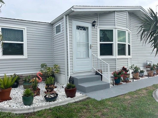 577 Portside DR, North Port, FL 34287