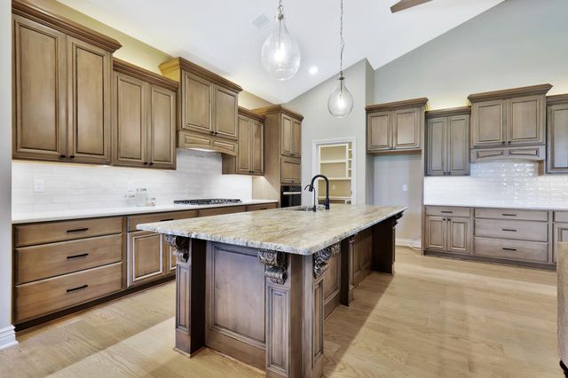 4041 N Tyler Ct, Maize, KS 67101