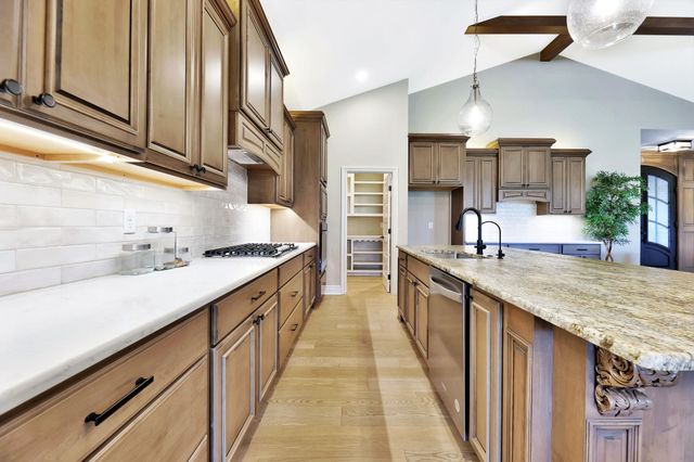 4041 N Tyler Ct, Maize, KS 67101