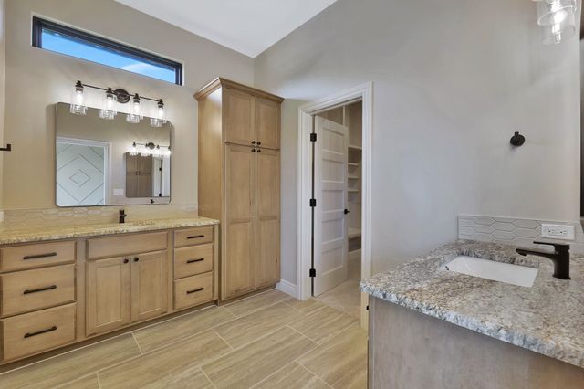 4041 N Tyler Ct, Maize, KS 67101
