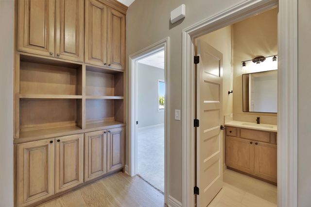 4041 N Tyler Ct, Maize, KS 67101