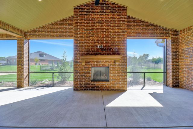 4041 N Tyler Ct, Maize, KS 67101