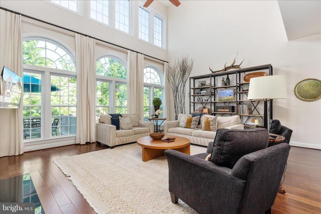 3878 BILLBERRY DR, Fairfax, VA 22033