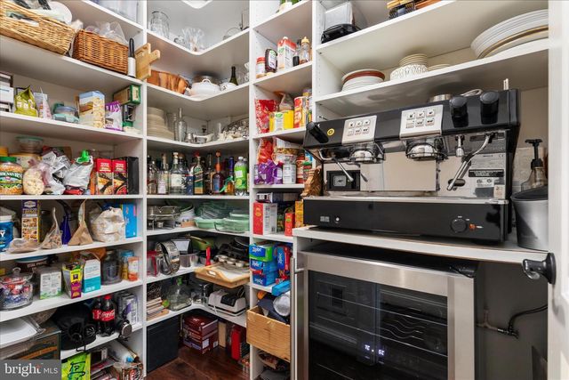 3878 BILLBERRY DR, Fairfax, VA 22033