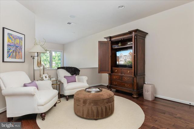 3878 BILLBERRY DR, Fairfax, VA 22033