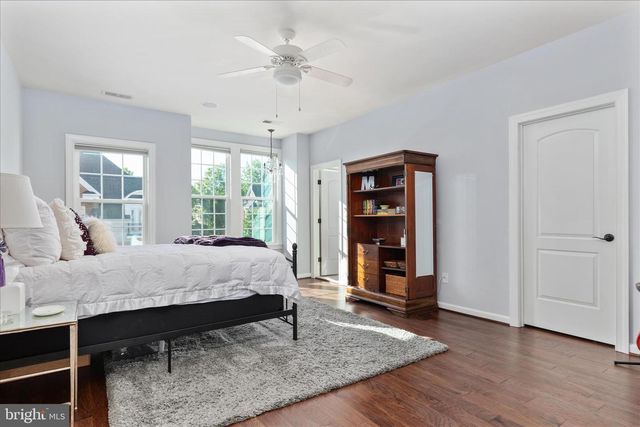 3878 BILLBERRY DR, Fairfax, VA 22033