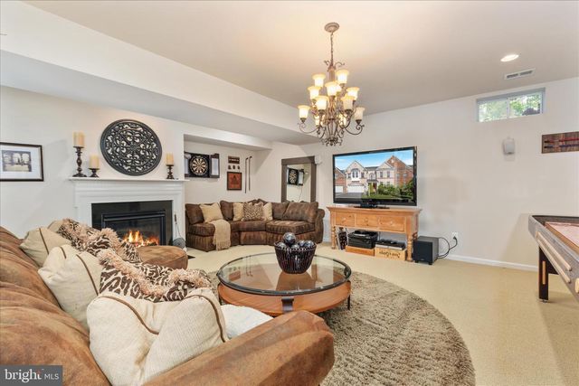 3878 BILLBERRY DR, Fairfax, VA 22033