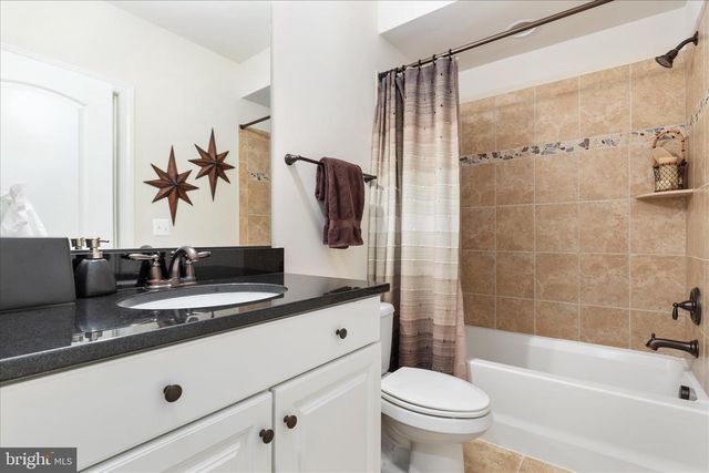 3878 BILLBERRY DR, Fairfax, VA 22033