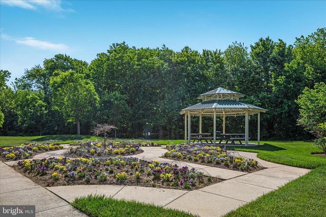 3878 BILLBERRY DR, Fairfax, VA 22033