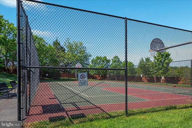 3878 BILLBERRY DR, Fairfax, VA 22033
