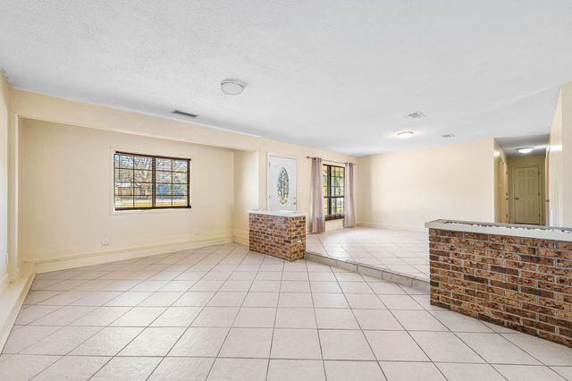 415 Main Street, Destin, FL 32541