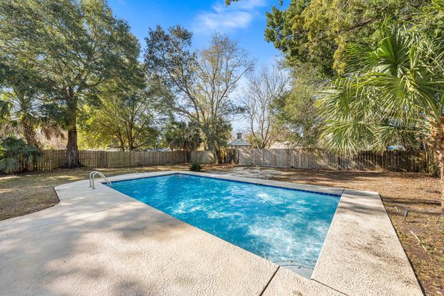 415 Main Street, Destin, FL 32541