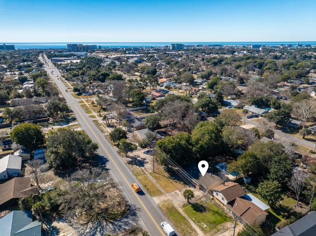 415 Main Street, Destin, FL 32541