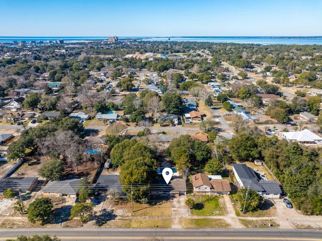 415 Main Street, Destin, FL 32541