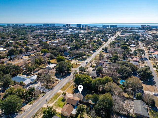 415 Main Street, Destin, FL 32541