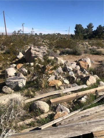 31875 Sapphire Road, Lucerne Valley, CA 92356