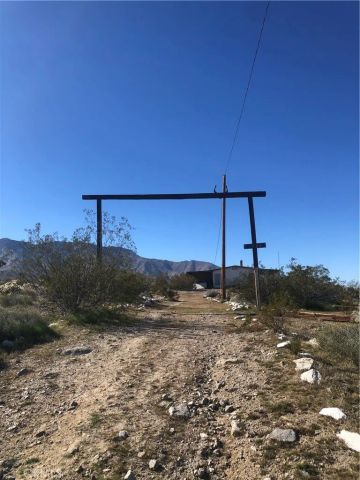 31875 Sapphire Road, Lucerne Valley, CA 92356