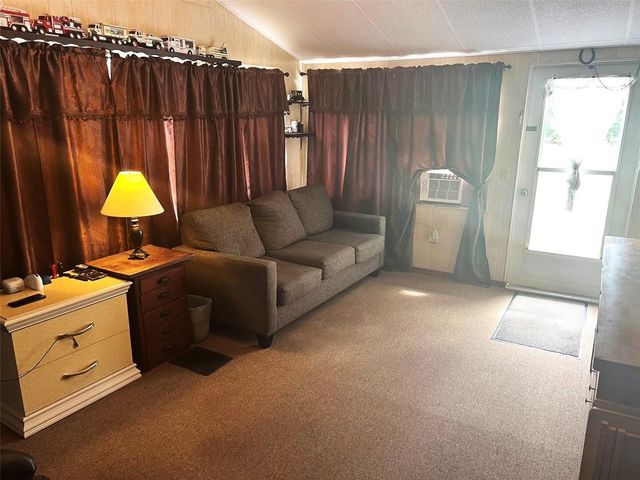 4538 OAK STREET, Fruitland Park, FL 34731