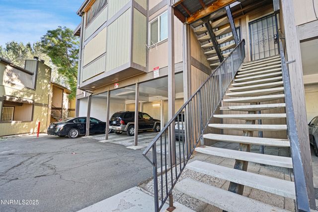 2085 Highview Court 1, Reno, NV 89512