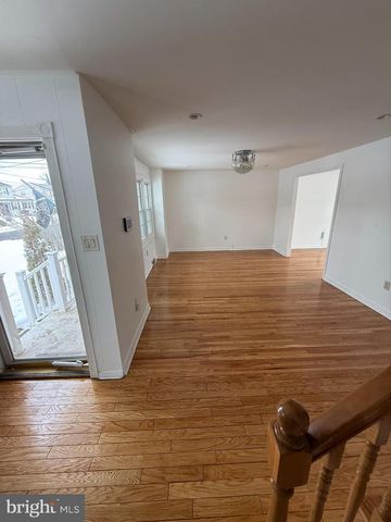 2561 BURNING TREE RD, Pennsauken, NJ 08109