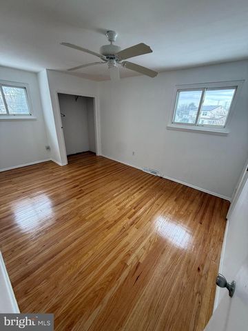 2561 BURNING TREE RD, Pennsauken, NJ 08109